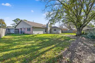 14035 Utopia Dr, Sugar Land, TX 77498 - Photo 25