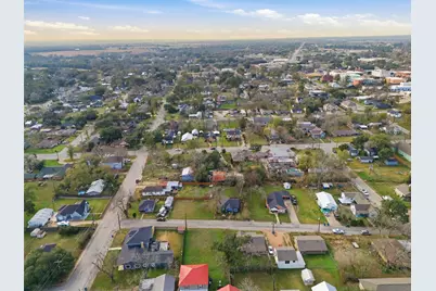 233 S San Antonio Street, Bellville, TX 77418 - Photo 21