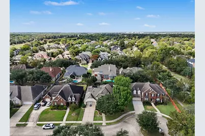 1623 Hill Spring Drive, Sugar Land, TX 77479 - Photo 7