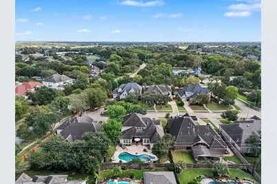 1623 Hill Spring Drive, Sugar Land, TX 77479 - Photo 45