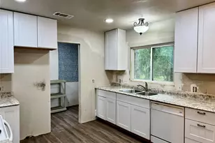1380 Cardinal Ln, Trinity, TX 75862 - Photo 3