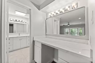 13346 Trail Hollow Dr, Houston, TX 77079 - Photo 21