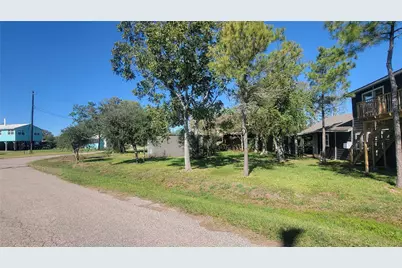 12018-A Sandpiper Rd Road #1, Angleton, TX 77515 - Photo 25