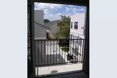 4413 Koehler Unit D Street #D, Houston, TX 77007 - Photo 11