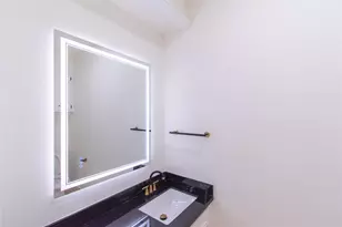 727 Bunker Hill Rd, Houston, TX 77024 - Photo 17