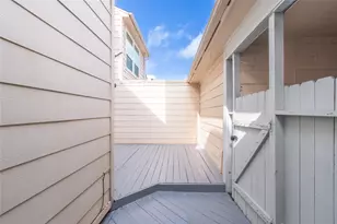 727 Bunker Hill Rd, Houston, TX 77024 - Photo 33