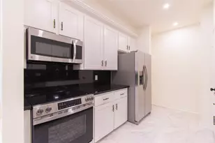 727 Bunker Hill Rd, Houston, TX 77024 - Photo 15