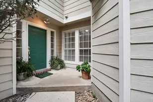 138 N Magnolia Pond Pl, The Woodlands, TX 77381 - Photo 3