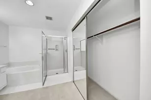 138 N Magnolia Pond Pl, The Woodlands, TX 77381 - Photo 15