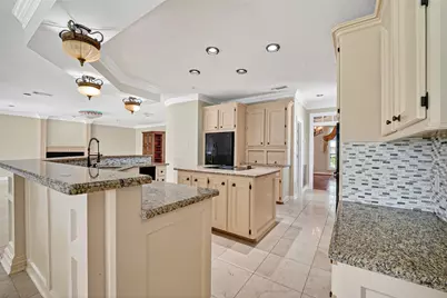 4618 Sao Paulo Street, Pasadena, TX 77504 - Photo 9
