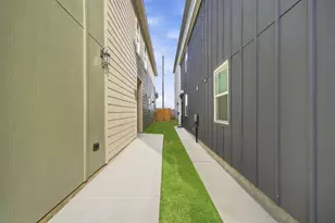 19114 Sears Dr, Houston, TX 77338 - Photo 3
