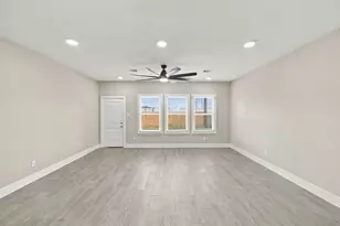 19114 Sears Dr, Houston, TX 77338 - Photo 15