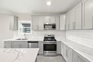 19114 Sears Dr, Houston, TX 77338 - Photo 11