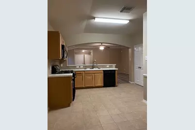 13001 Trail Manor Drive, Pearland, TX 77584 - Photo 5