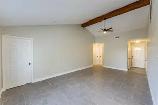 10723 Thorncliff Dr, Humble, TX 77396 - Photo 5
