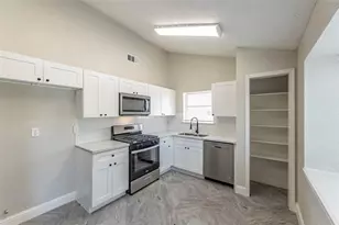 10723 Thorncliff Dr, Humble, TX 77396 - Photo 7