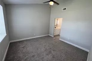 10723 Thorncliff Dr, Humble, TX 77396 - Photo 17