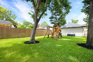 10603 Wagon Trail Rd, Houston, TX 77064 - Photo 39