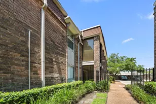 7575 Katy Fwy, Houston, TX 77024 - Photo 3