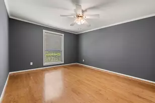 7575 Katy Fwy, Houston, TX 77024 - Photo 9