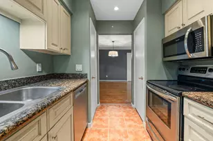 7575 Katy Fwy, Houston, TX 77024 - Photo 9