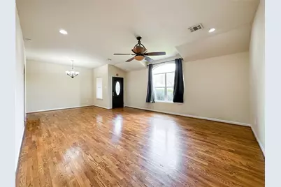 330 E Edgebrook Drive, Houston, TX 77034 - Photo 21