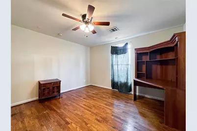 330 E Edgebrook Drive, Houston, TX 77034 - Photo 11