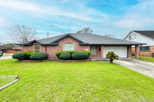 330 E Edgebrook Dr, Houston, TX 77034 - Photo 27