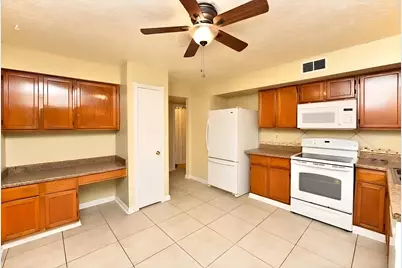 19211 Lazy Valley Drive, Katy, TX 77449 - Photo 9