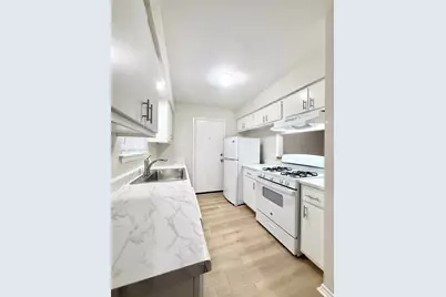 2400 5th Street #3, Bay City, TX 77414 - Photo 7