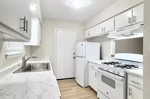 2400 5th St, Bay City, TX 77414 - Photo 7