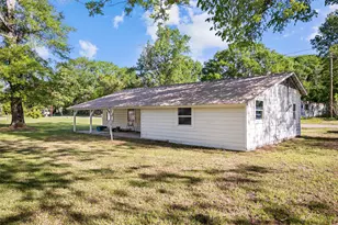 113 W Linn St, Huntington, TX 75949 - Photo 21