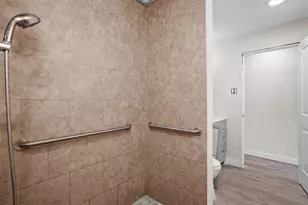 113 W Linn St, Huntington, TX 75949 - Photo 17