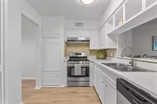 12278 Beamer Rd, Houston, TX 77089 - Photo 9