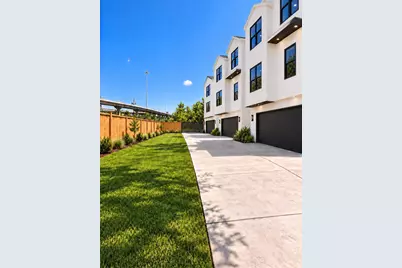 3012 Stonewall Street #B, Houston, TX 77020 - Photo 3