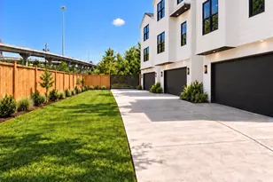 3012 Stonewall St, Houston, TX 77020 - Photo 3