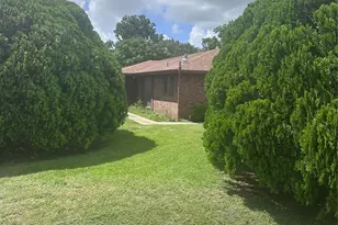 279 4th Street N, Van Vleck, TX 77482 - Photo 13