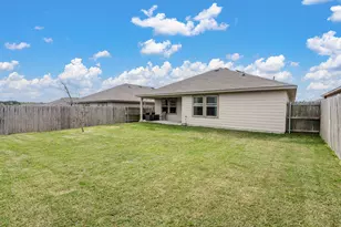 113 Blanco Dr, Huntsville, TX 77340 - Photo 3