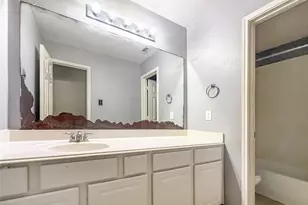 1831 Mickle Creek Dr, Houston, TX 77049 - Photo 15