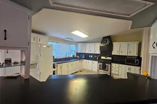 201 Brittany Ln, Cleveland, TX 77328 - Photo 13