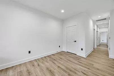 316 Clearwater Street, Houston, TX 77029 - Photo 9