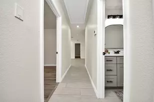 5111 Willow Glen Dr, Houston, TX 77033 - Photo 31
