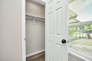 5111 Willow Glen Dr, Houston, TX 77033 - Photo 25