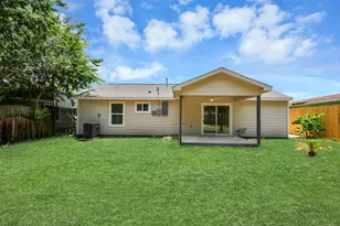 5111 Willow Glen Dr, Houston, TX 77033 - Photo 35