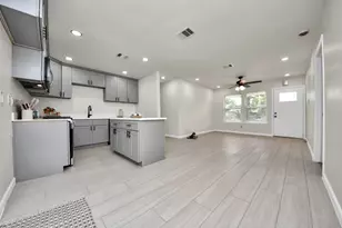 5111 Willow Glen Dr, Houston, TX 77033 - Photo 13