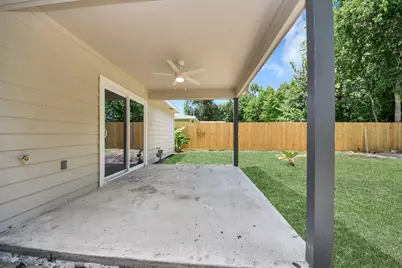 5111 Willow Glen Drive, Houston, TX 77033 - Photo 37