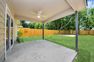 5111 Willow Glen Dr, Houston, TX 77033 - Photo 37