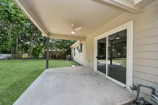 5111 Willow Glen Dr, Houston, TX 77033 - Photo 39