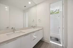 5215 Jason St, Houston, TX 77096 - Photo 33