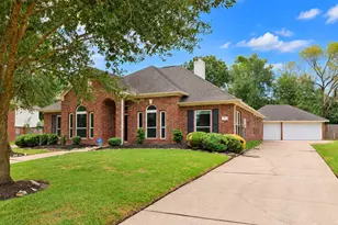 304 Melodywood Dr, Friendswood, TX 77546 - Photo 1